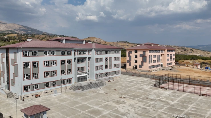 Kahramanmaraş'ta toplu konut bölgelerinde eğitim yatırımları hız kazandı