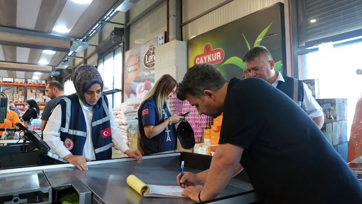 Kahramanmaraş'ta zabıta ekipleri, tek tek inceleyip denetim yaptı