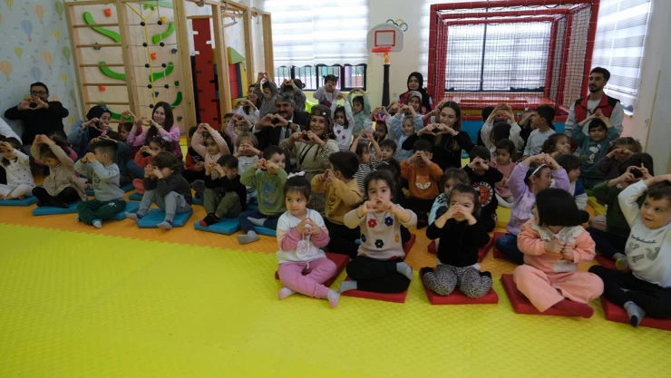 Kahramanmaraşlı çocuklar, Türk Dünyası Masalları ile eğlendi