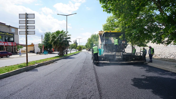 Kanlıdere caddesi'nde yaya trafiği iyileştiriliyor