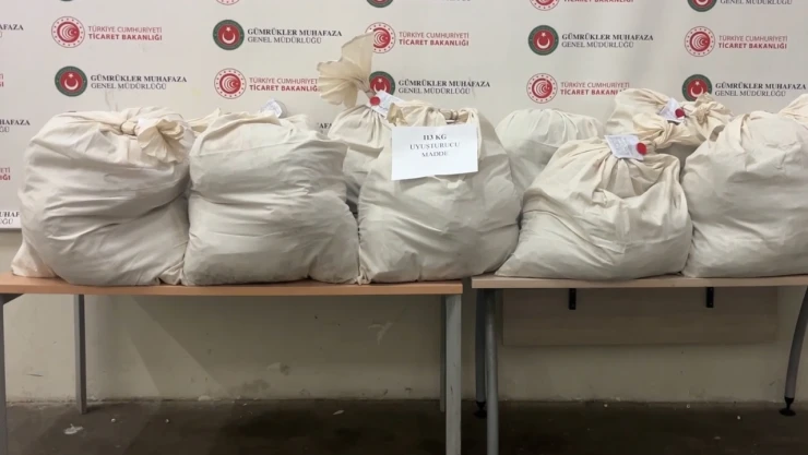 Kapıkule'de tırın dorsesinde 113 kilo esrar ele geçirildi