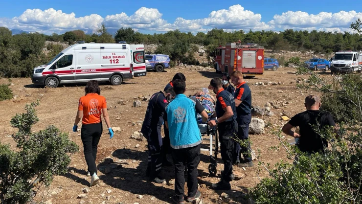 Kazdıkları kuyuda jeneratör gazından zehirlendikleri değerlendirilen 3 kişiden 1'i öldü