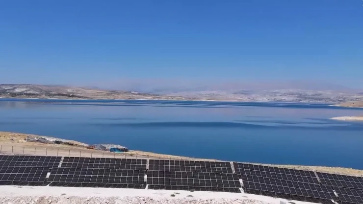 Keban'da GES ile araziler suya kavuştu