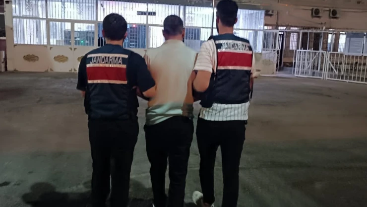 Kırmızı bültenle aranan DEAŞ üyesi yakalandı