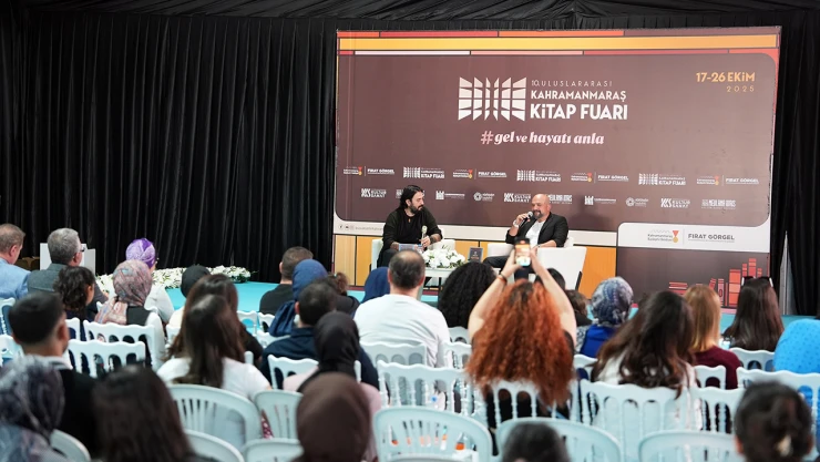 Kitap Fuarı, ikinci gününde Batı ve Toytok söyleşisiyle devam etti