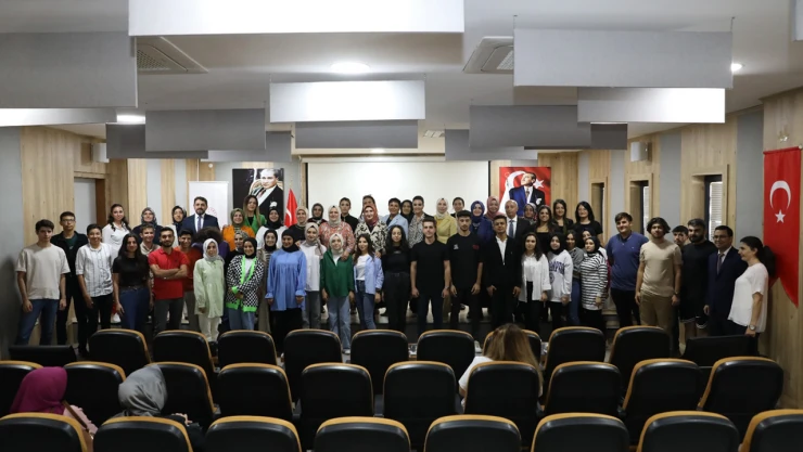 KİÜ, erken evliliklerle mücadele konulu seminer verdi