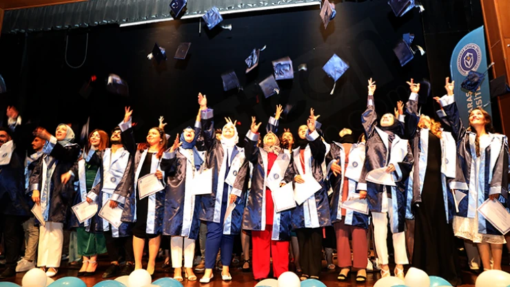KİÜ Rektör Yardımcısı Erşahan, müjdeyi mezuniyet töreninde verdi