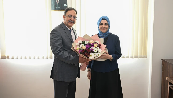 KSÜ'de dekanlık devir teslimi, Prof. Dr. Çıkım göreve başladı