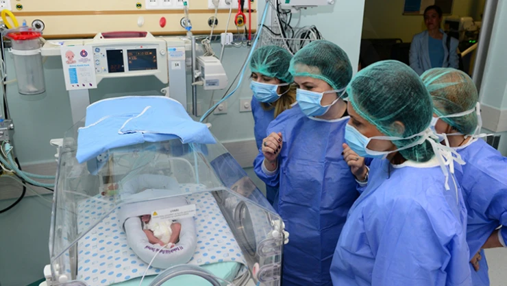 KSÜ Sağlık Uygulama ve Araştırma Hastanesi anne-bebek uyum odası açıldı