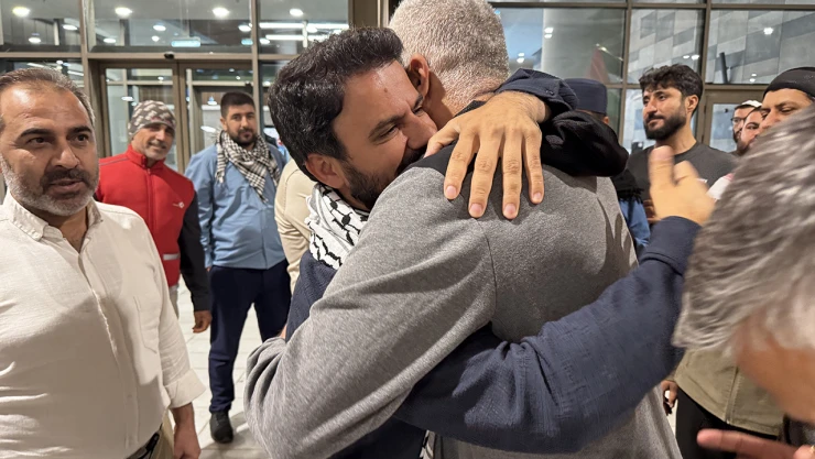 Küresel Sumud Filosu aktivisti Daşkıran, coşkuyla karşılandı