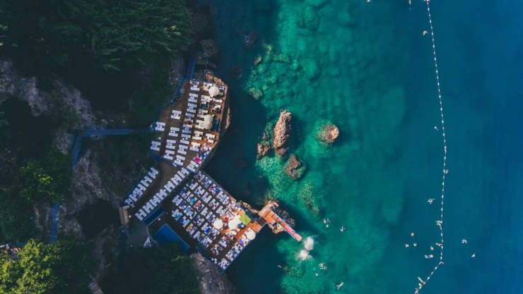 Mavi bayraklı falez plajları, 200 bini aşkın ziyaretçiyi ağırladı