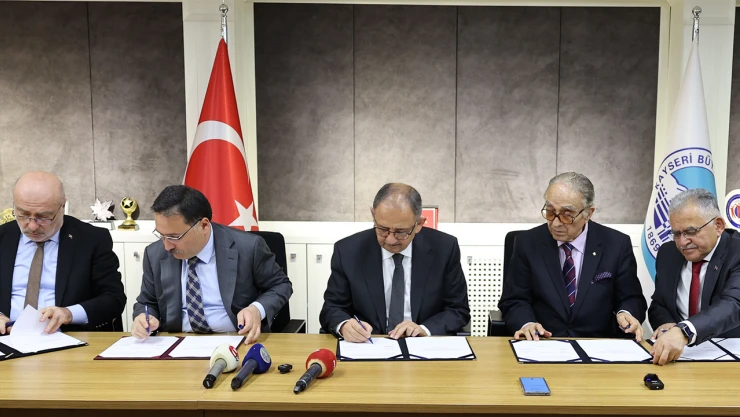 Mehmet Özhaseki'den yeni belediye başkanlarına kentsel dönüşüm çağrısı!