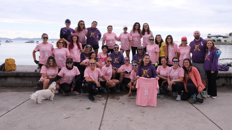 Meme kanserini yenen kadın sporcular kürek çekti