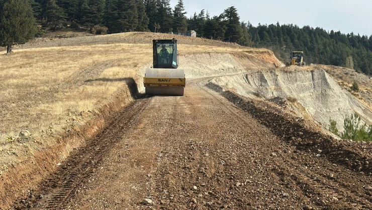 Merkezde altyapı, kırsalda yoğun üstyapı çalışması