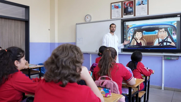 Mesleki çalışmalarına istedikleri illerde katılacak öğretmenlerin başvuru süresi uzatıldı