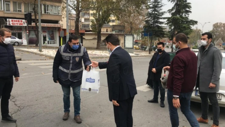 MHP Dulkadiroğlu İlçe Başkanı Satıcı'dan polislere ziyaret