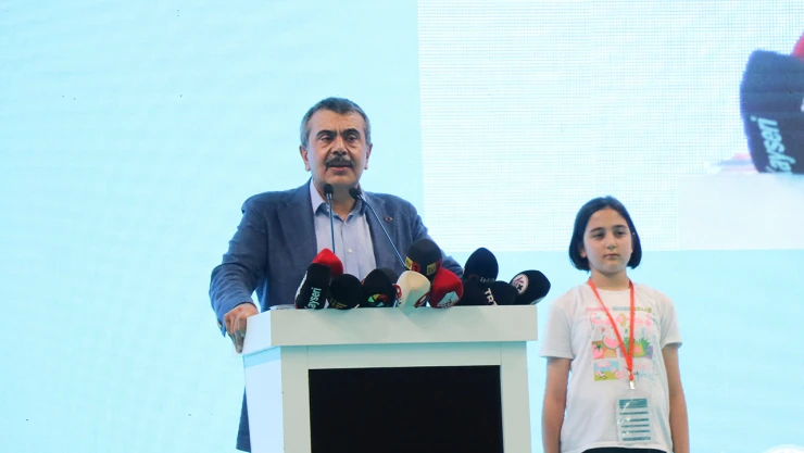 Milli Eğitim Bakanı Tekin, 'Artık çocuklarımız bilgiye çok kolay erişiyor'