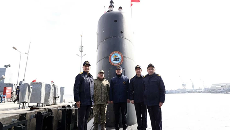 Millî Savunma Bakanı Akar, Millî Atış Sistemi Müren'i kullandı