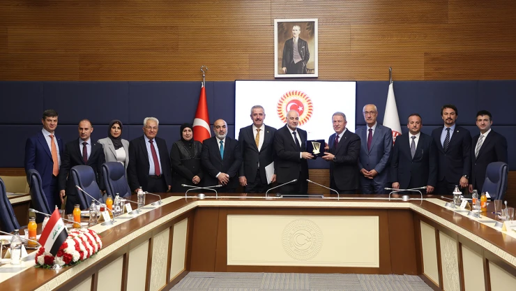 Milli Savunma Komisyonu Başkanı Akar, 'İki ülkenin birbirine ihtiyacı var'