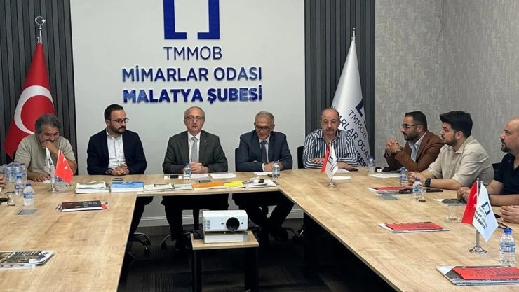 Mimarlar Odası Merkez Yönetim Kurulu'ndan yerinde dönüşüm çağrısı