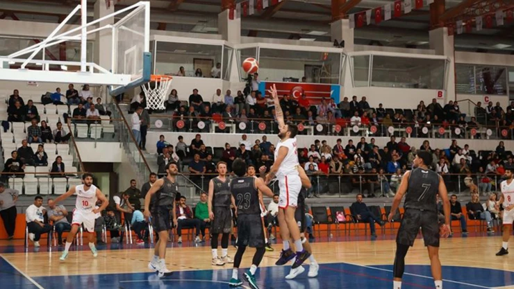 Namağlup lider Kahramanmaraş İstiklalspor