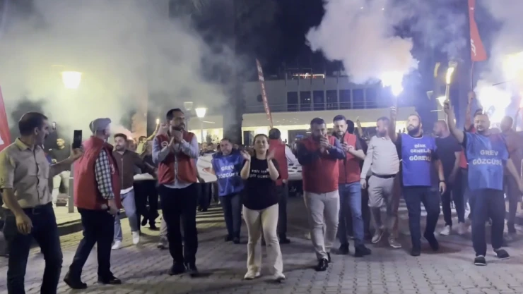 O belediyenin yaklaşık 23 bin işçisi greve gitti