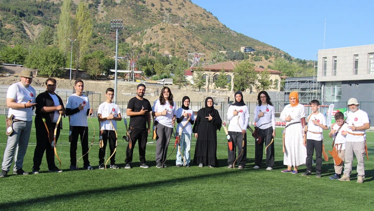 Okçuluk sporcuları şampiyonadan 2 kupayla döndü