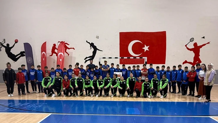 Ökkaş Gümüşer Ortaokulu'ndan büyük başarı! Türkiye Finalleri'ne yükseldi