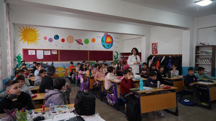 Okullar yaz tatiline erken mi girecek? MEB'den açıklama geldi