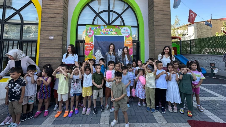 Onikişubat Belediyesi'nin Minik Kalpler Yaz Okulunda eğitim heyecanı başladı
