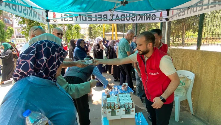Onikişubat Belediyesi, YKS'ye giren öğrencilerin ve ailelerinin sınav heyecanına ortak oldu