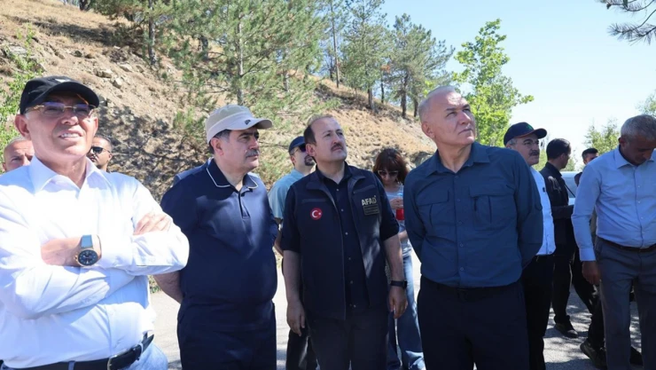 Orman yangınlarına karşı 5.400 personel, 119 hava aracıyla yoğun mücadele