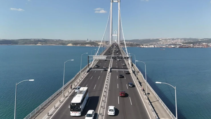 Otobüsler Dünya'nın çevresinde 52 bin 661 tur attı