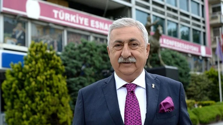 Palandöken, 'Okul alışverişleri için en az 10-12 bin lira masraf gerekiyor'