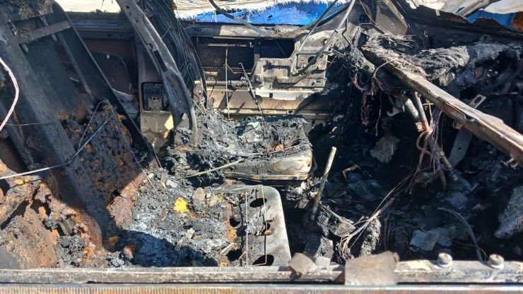 Park halindeki araçlar tek tek kundaklandı