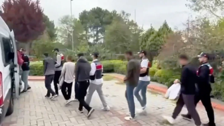 PTT ve HGS adını kullanarak 900 milyonluk vurgun yaptılar