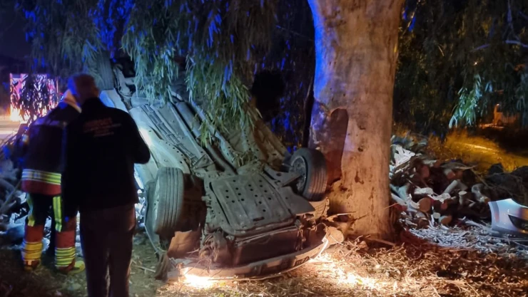 Refüje çarparak takla atan otomobildeki 1 kişi öldü, 3 kişi yaralandı