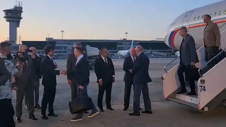 Rusya heyeti görüşmeler için İstanbul'a geldi