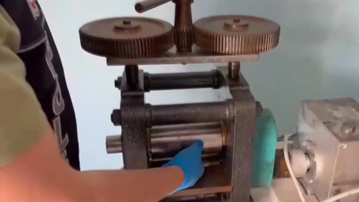 Sahte altın imal edip piyasaya süren 4 kişi tutuklandı