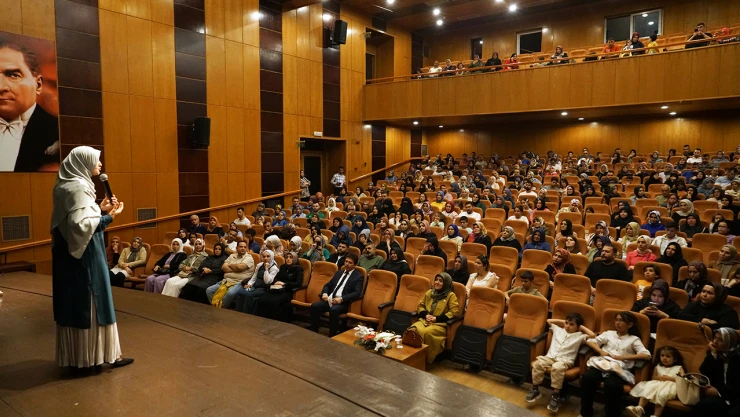 Saliha Erdim, 'Aile, insanın ilk yuvası, ilkokulu, en güvenli limanıdır'