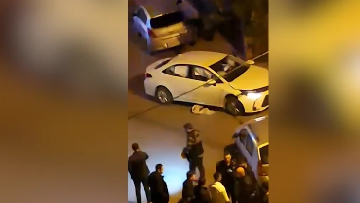 Sancaktepe'de 3 kişi silahlı saldırıda öldürüldü