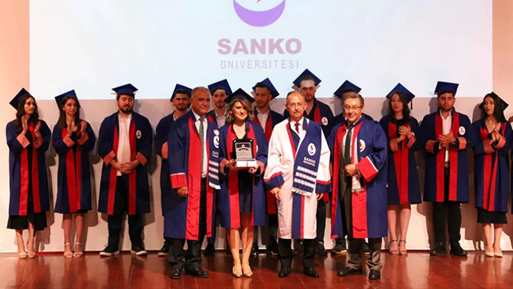 SANKO Üniversitesi SHMYOda ilk mezunlarını verdi
