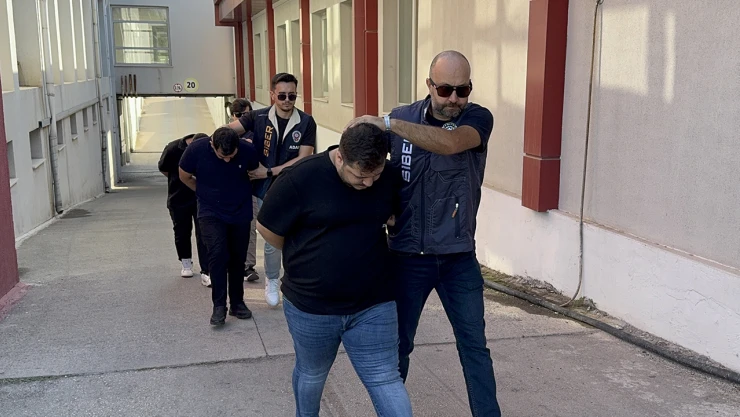 Sazan sarmalı yöntemiyle dolandıran 3 kişi tutuklandı