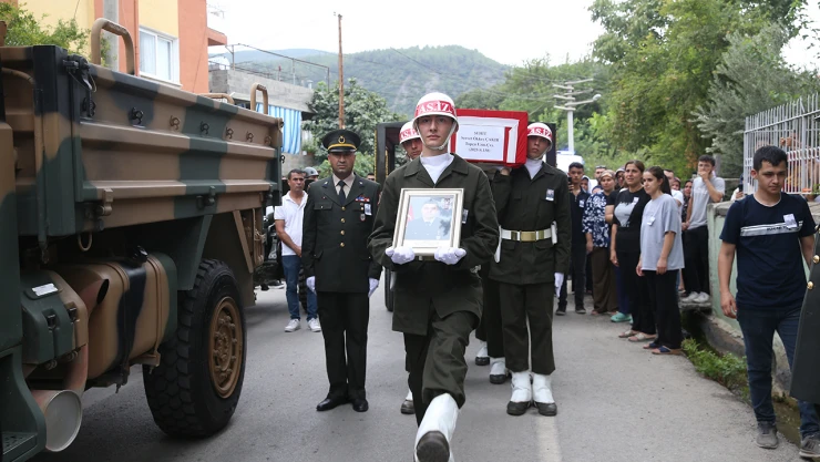 Şehit Uzman Çavuş Servet Ökkeş Çakır, Osmaniye'de defnedildi