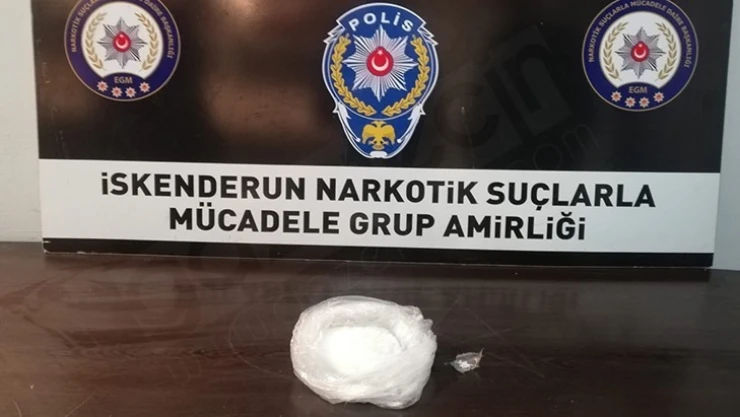 Sentetik uyuşturucu bulunan otomobildeki 2 zanlı tutuklandı