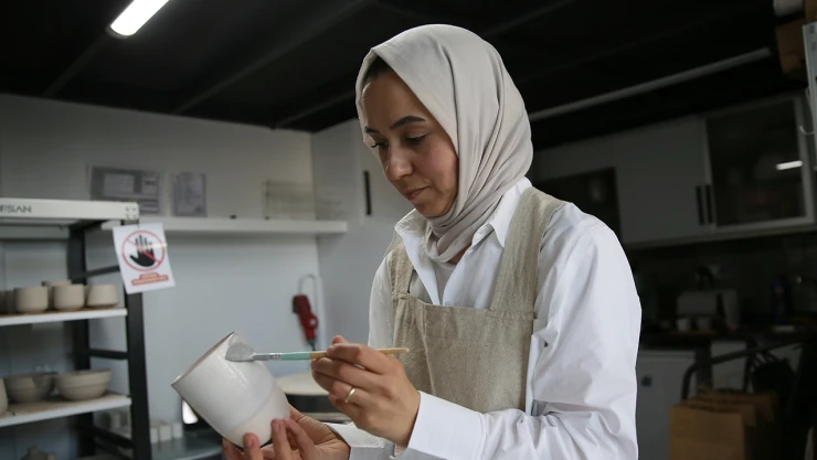 Seramik sevgisi mesleğe dönüştü