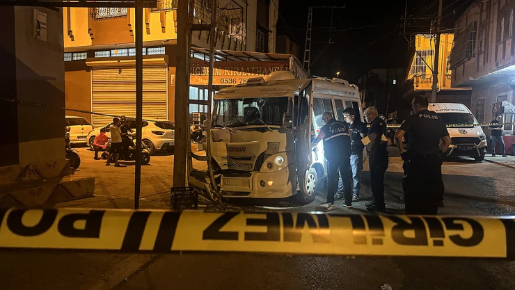 Silahlı saldırıya uğrayan dolmuş şoförü öldü