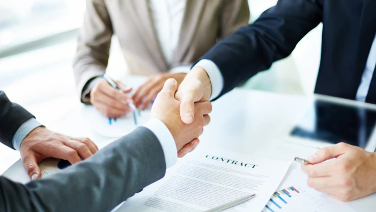 Şirket kuruluşlarında yıllık artış, aylık düşüş