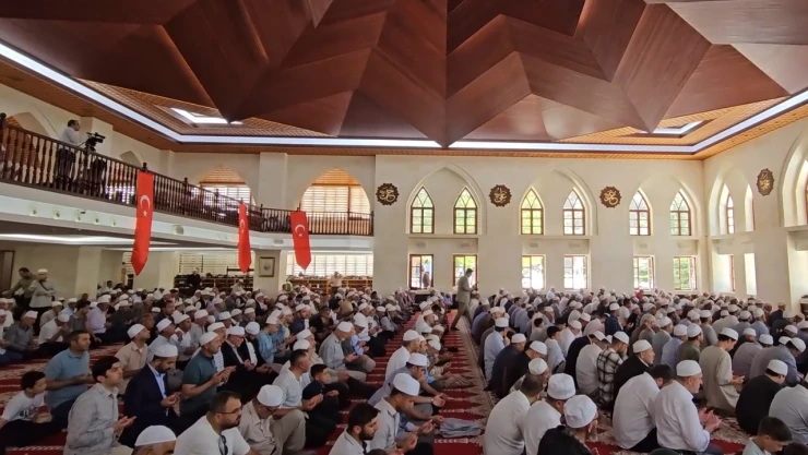 Somuncu Baba Külliyesi inanç turizmi için misafirlerini ağırlıyor