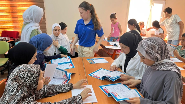 Suriyeli yetim çocuklara algoritma ve kodlama eğitimi